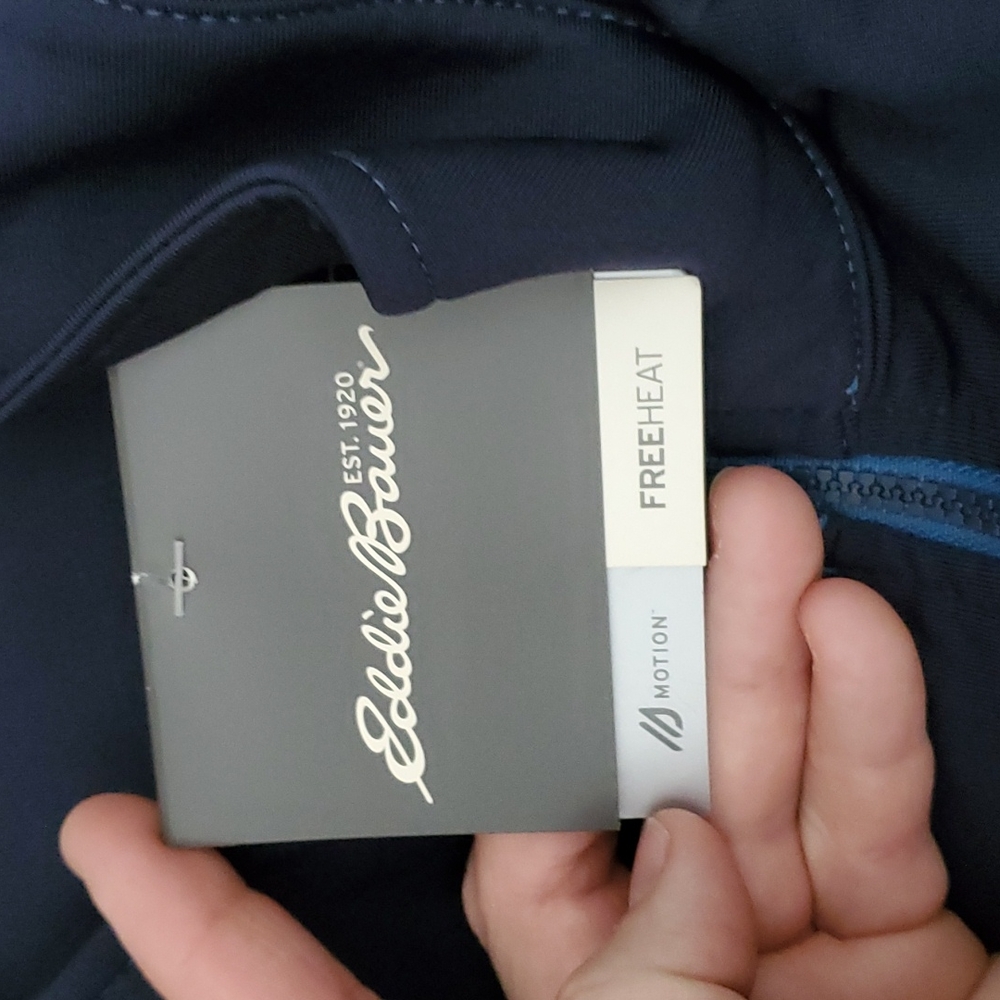 Eddie Bauer Quarter Zip - Picture 2 of 3